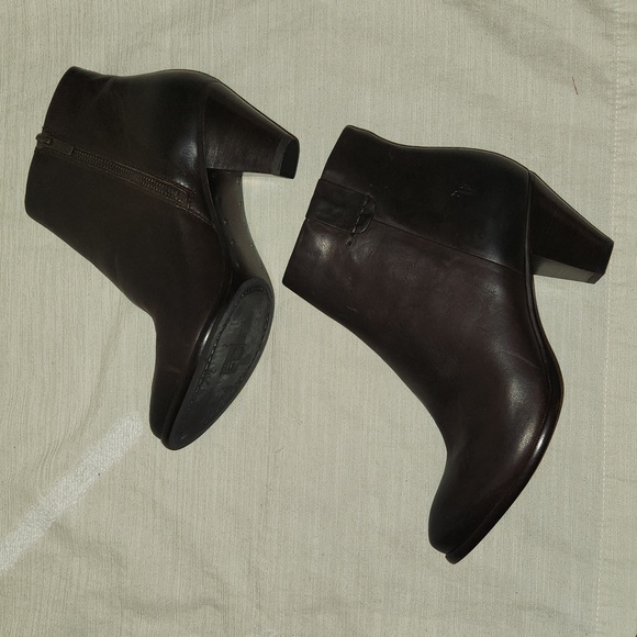 Frye Phoebe booties-svl dark brown size 7m - Picture 8 of 16